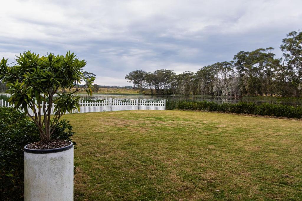 Lake Russell Retreat เอเมอรัลด์บีช ภายนอก รูปภาพ